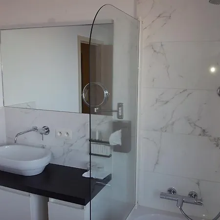 Karmel Hotel 4*